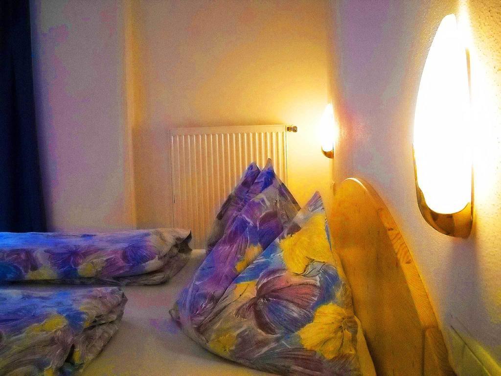 Gasthof Hohenbichl Terenten Zimmer foto